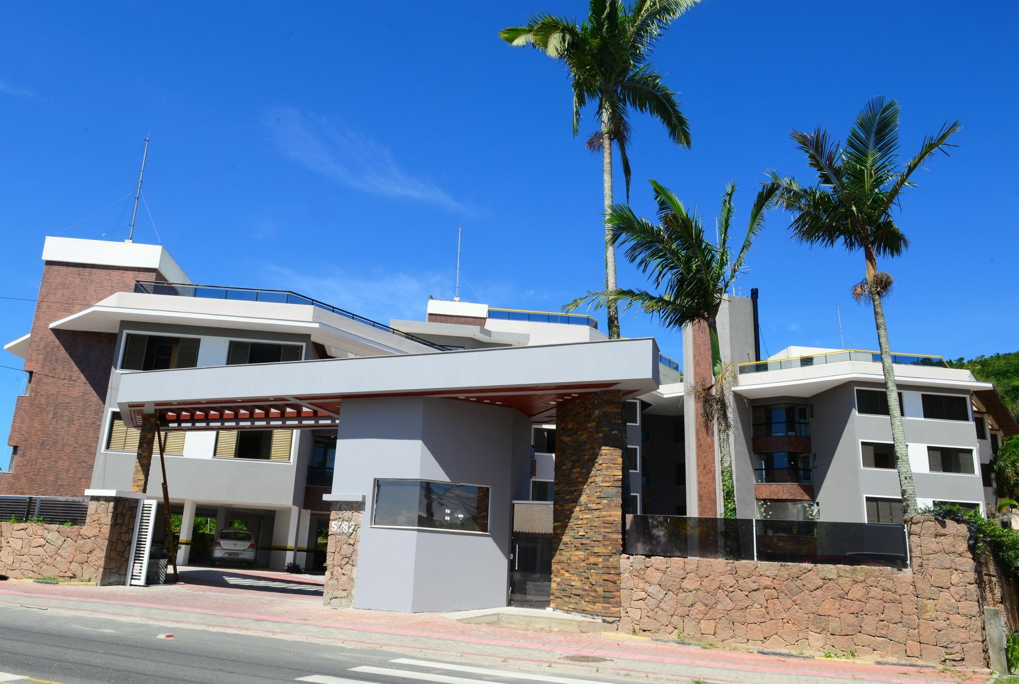 Boulevard Ponta Das Canas Governador Celso Ramos Ngoại thất bức ảnh